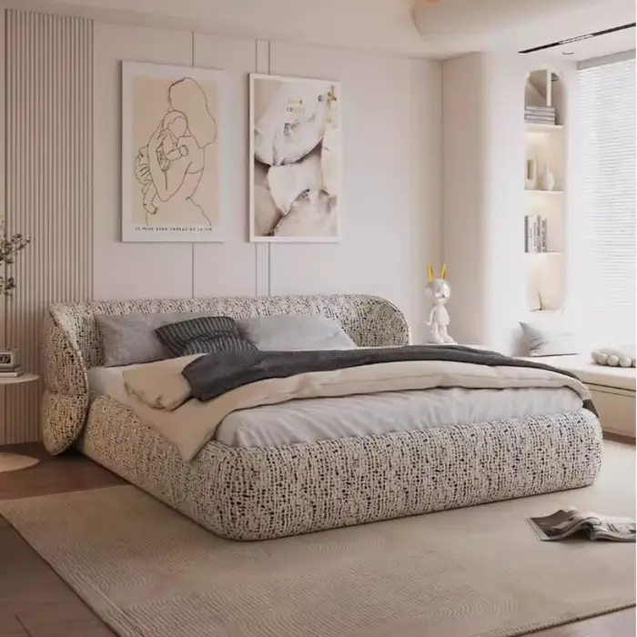 Les lits queen size offrent des cadres et des sommiers 180x200cm, parfaits pour les chambres de mari