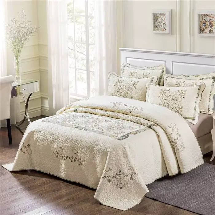 Ensemble de couettes brodées en coton