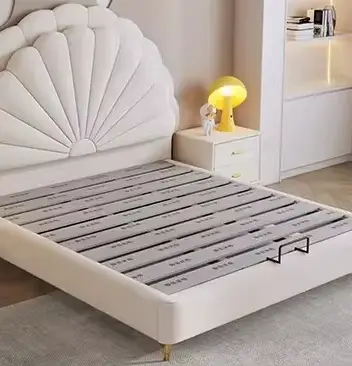 Lit à cadre rembourré de luxe, lit double moderne, lit queen size, tables de chevet minimalistes, me
