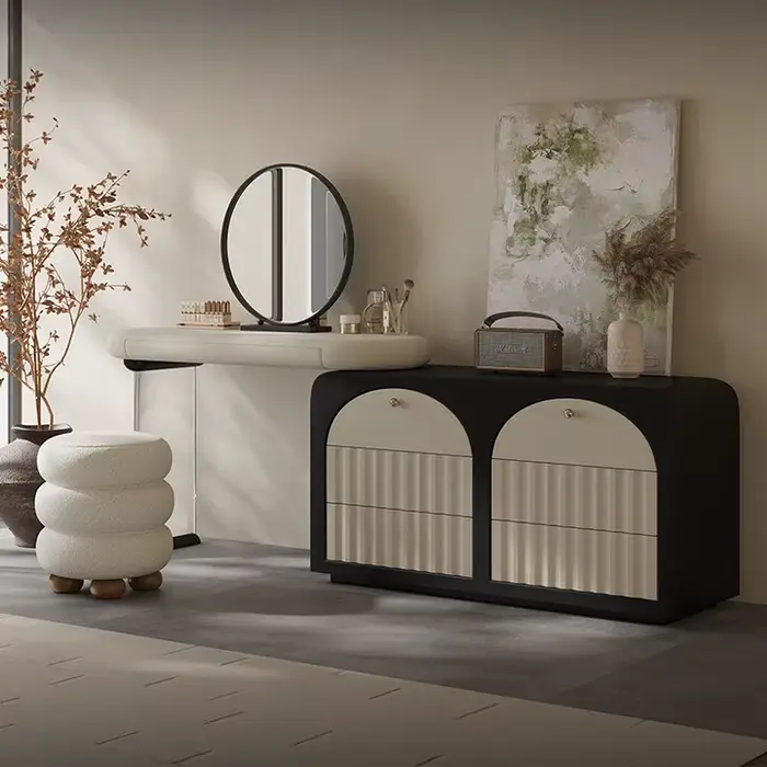 Commode française, coffre de chambre à coucher