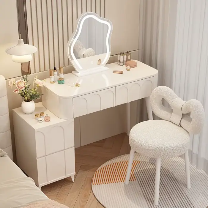 Commode de style crème