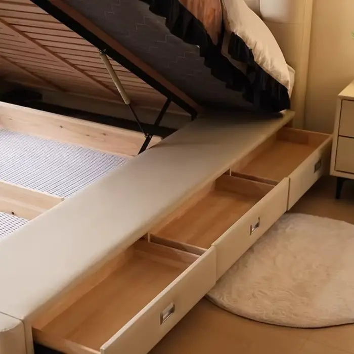 Cadre de lit crème minimaliste en bois et cuir avec rangement