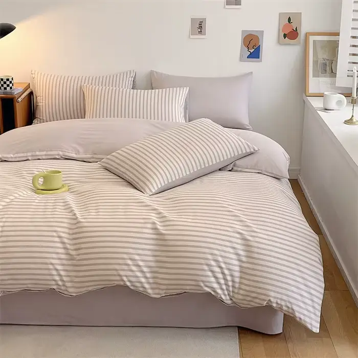 Parure de lit trois pièces confortable de couleur unie, ensemble quatre pièces jaune
