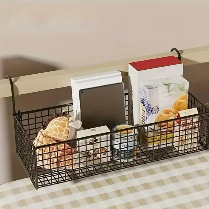 1 panier de rangement en fer pour chevet