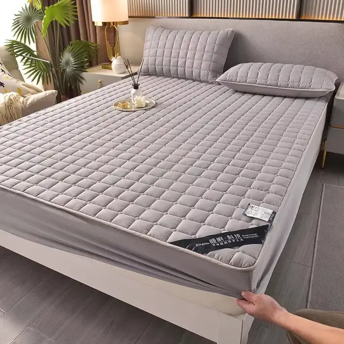 Housse de matelas matelassée douce et agréable pour la peau